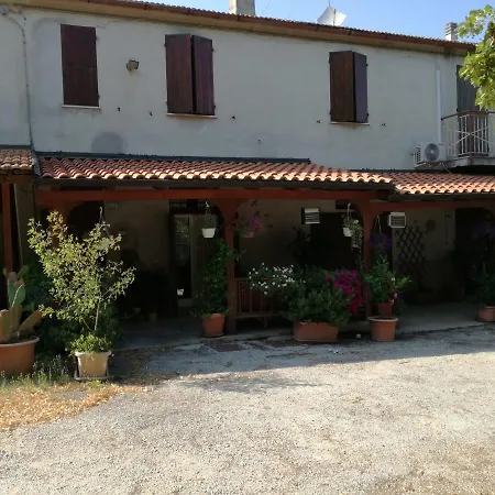 Magalu Bed & Breakfast *